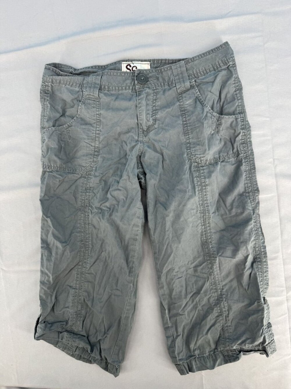 SO Womens Gray Cotton Cargo Capri Pants Cropped Trousers Size 5 Y2K